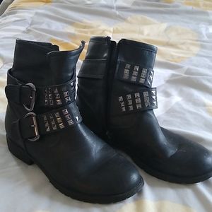 Women's boots